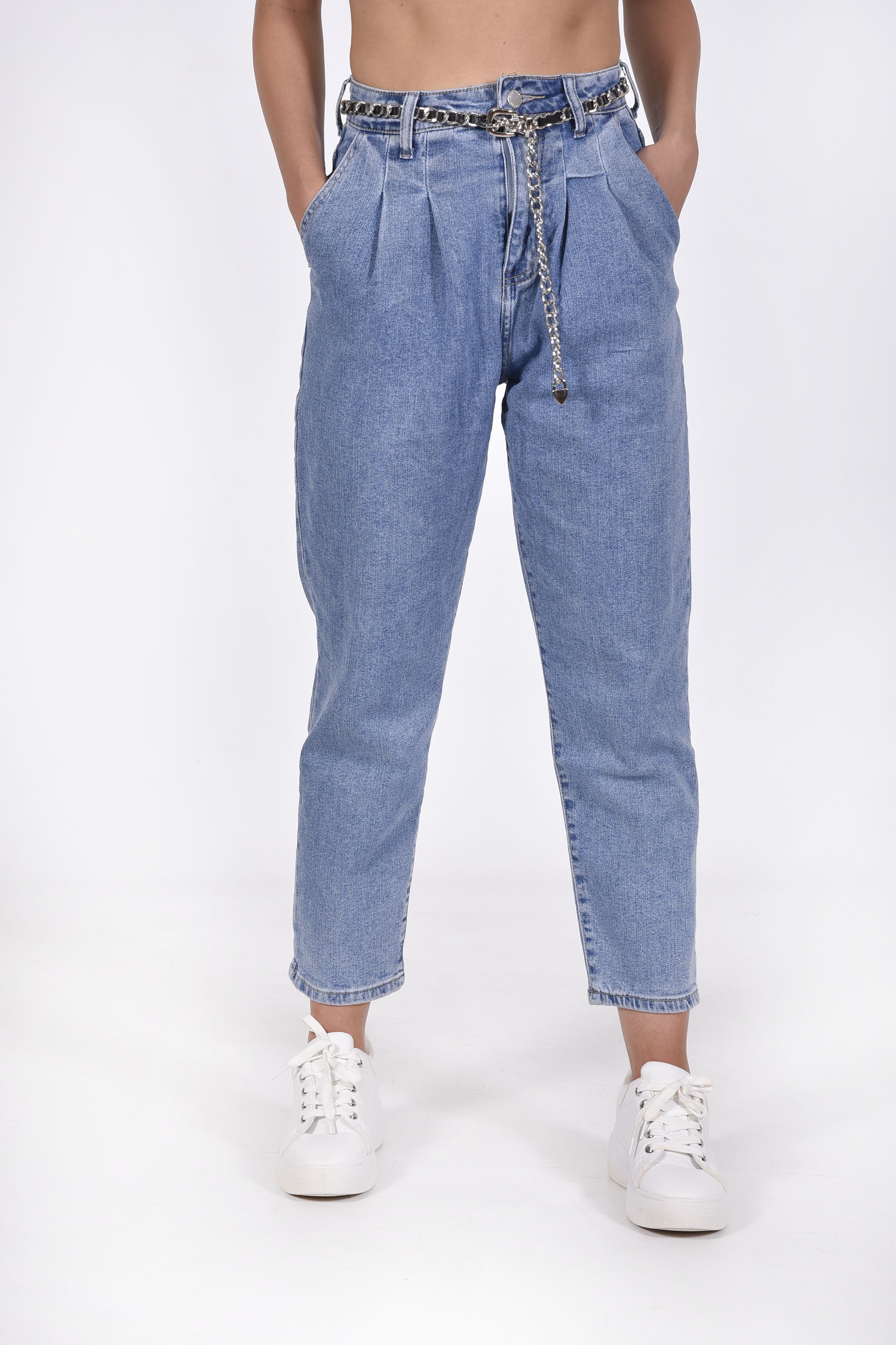 Jean mom fit pants